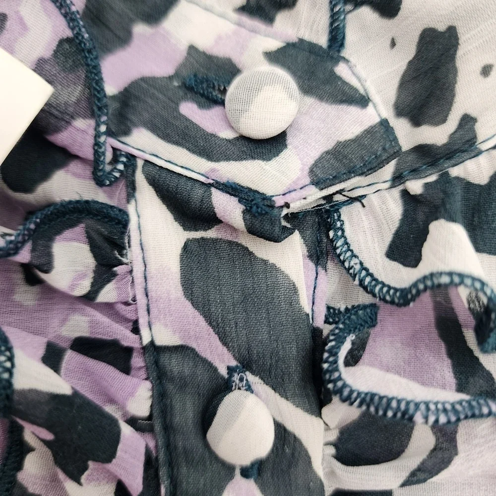 ISABELLA RODRIGUEZ Woman's M Animal Print Purple‎ TOP RUFFLE Long Sleeve READ